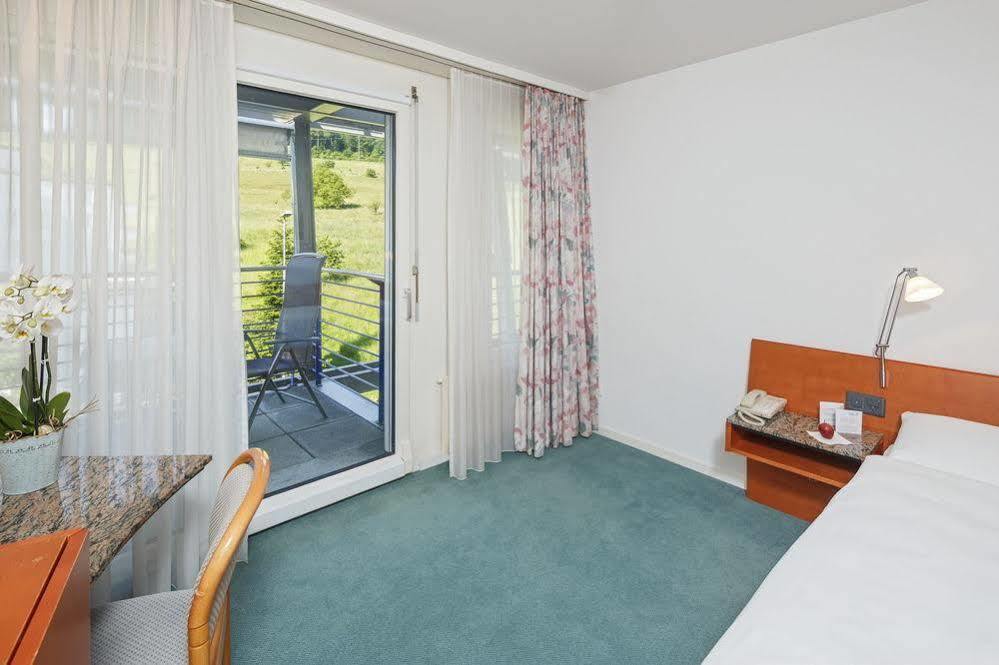 Wellness Hotel Tenedo - Thermalquellen Resort Bad Bad Zurzach Esterno foto