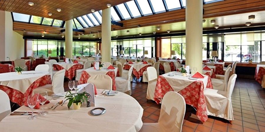 Wellness Hotel Tenedo - Thermalquellen Resort Bad Bad Zurzach Esterno foto